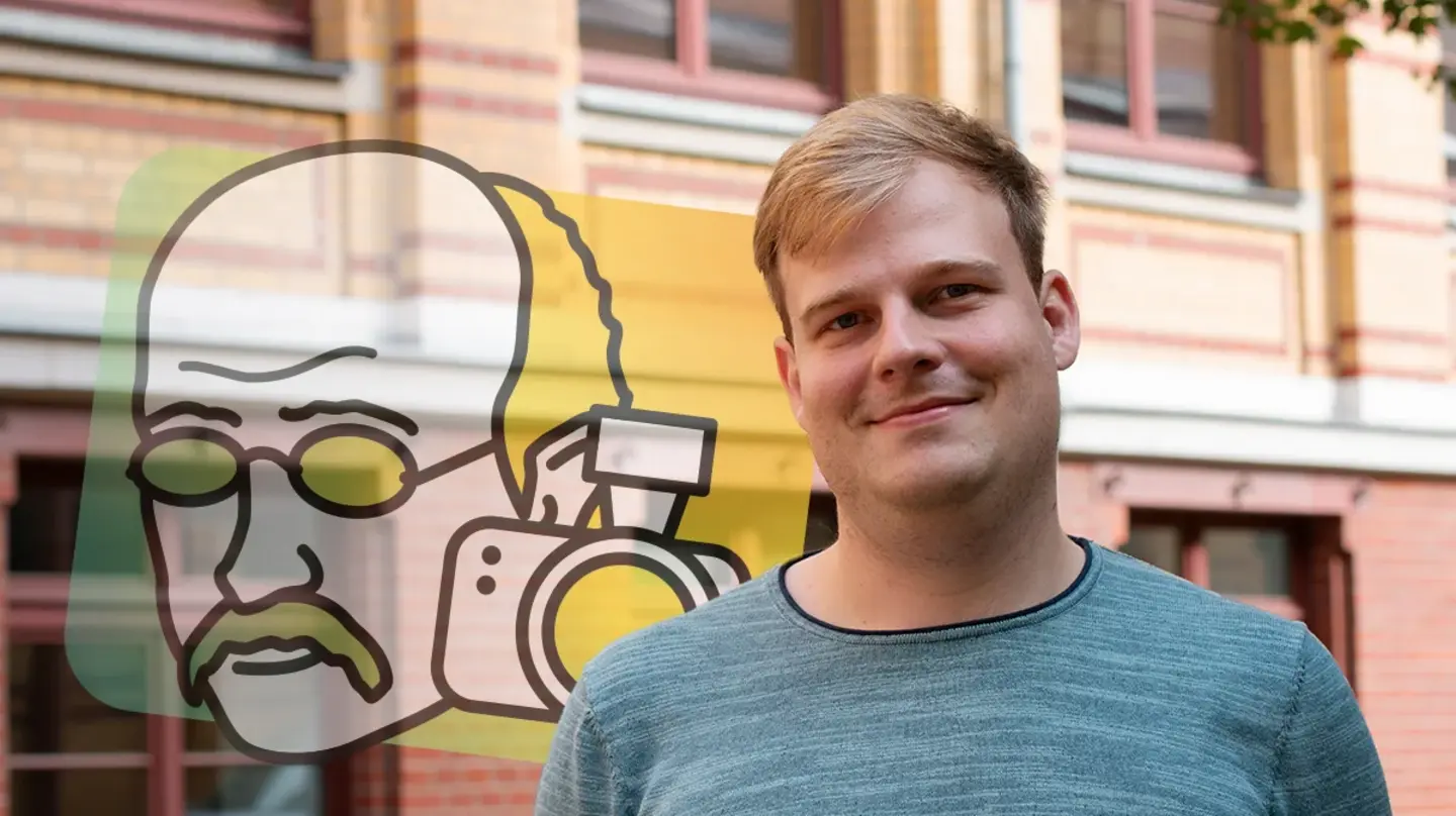 Porträt von Stefan Schiffer vor der Fassade des Instituts und dem Math Planck People Logo