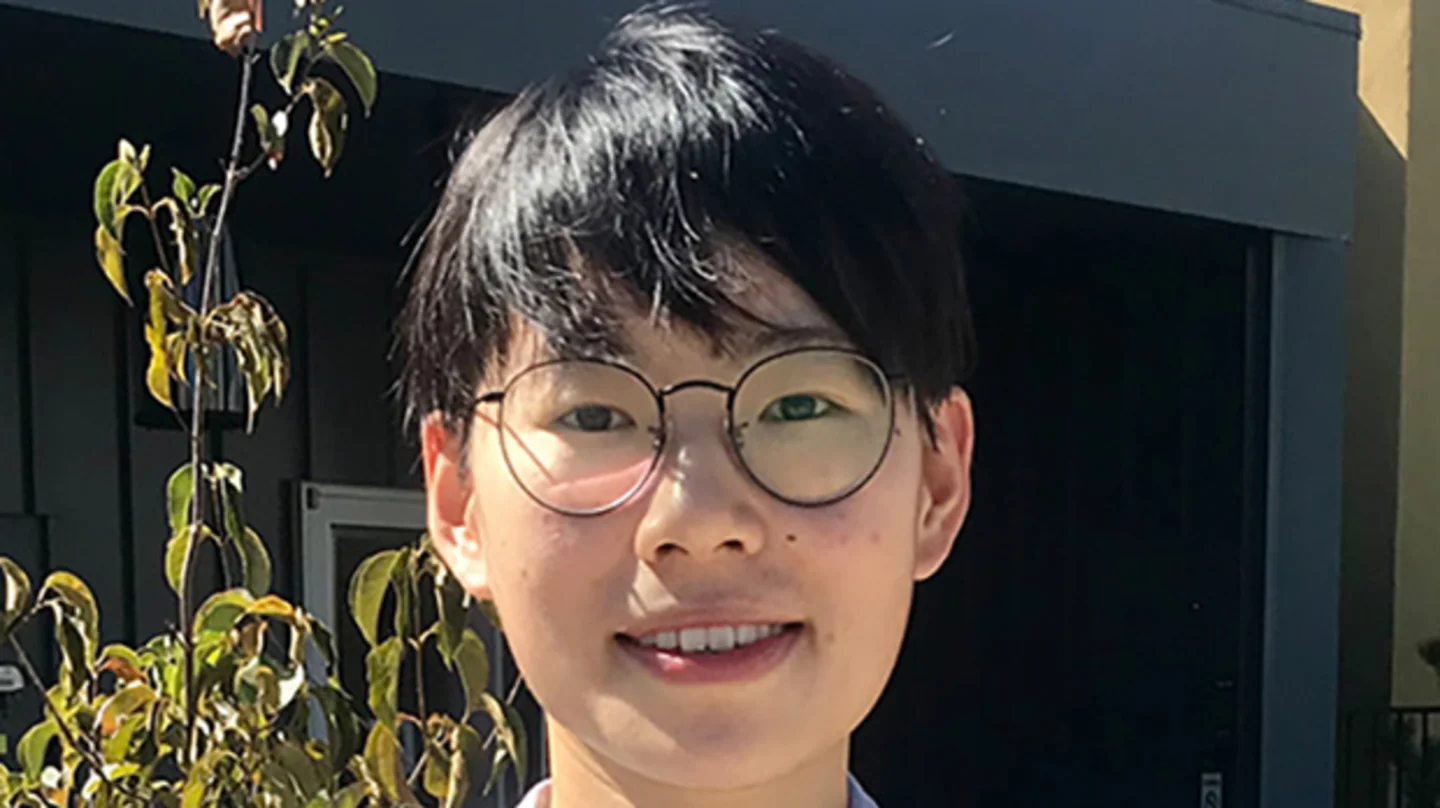 Portrait of Shiyue Li
